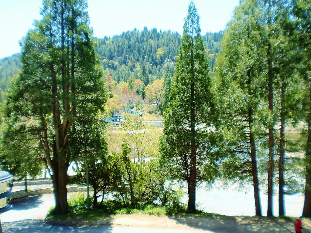 The North Shore Inn Crestline Exterior photo